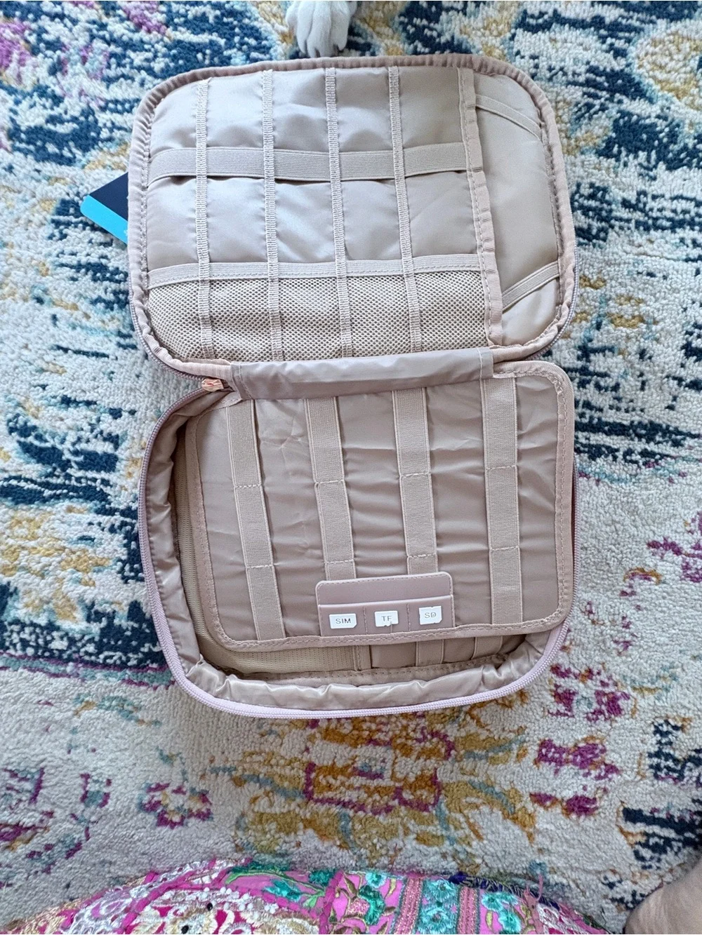 Bagsmart electronics case